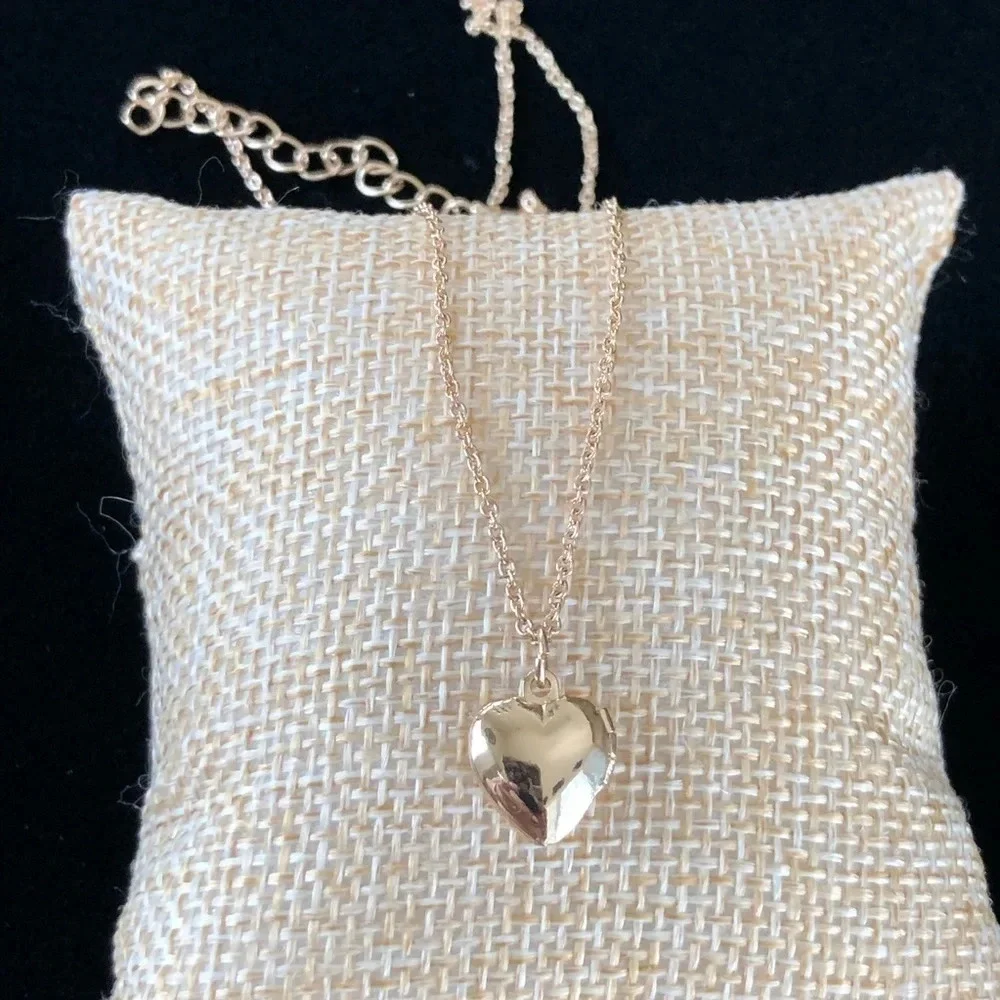 Shiny Gold‎ Tone Little Girls Heart Locket Necklace 12”-16” Delicate Wedding